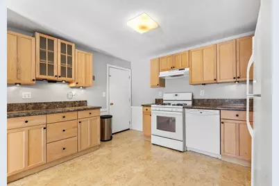 82 Boylston Ln #21, Lowell, MA 01852 - Photo 6