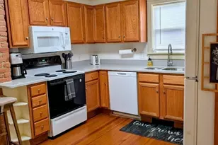 41 Arnold St, Williamstown, MA 01267 - Photo 4