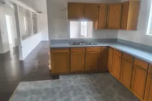 6 Maple St, Chester, MA 01011 - Photo 6