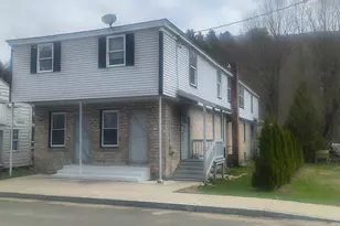 6 Maple St, Chester, MA 01011 - Photo 2