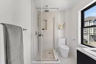 29 Line St, Cambridge, MA 02138 - Photo 36