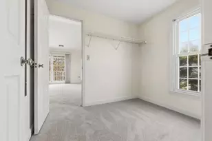 25 Essex Green Ln, Peabody, MA 01960 - Photo 24