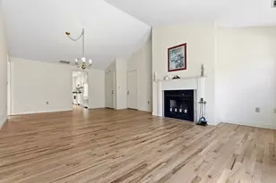 25 Essex Green Ln, Peabody, MA 01960 - Photo 14