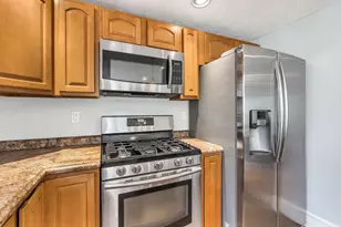 478 Fall River Ave, Seekonk, MA 02771 - Photo 4