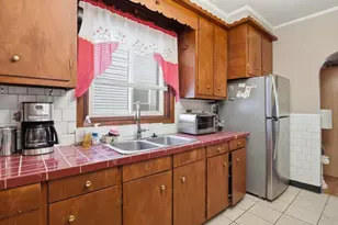 77 Lewis St, Everett, MA 02149 - Photo 10