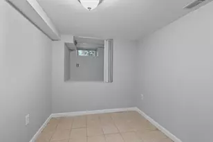 81 5th Ave, Lowell, MA 01854 - Photo 18
