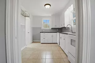 590 Sandwich Rd, Falmouth, MA 02536 - Photo 6