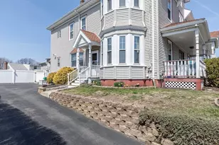 24 Fairview St, Winthrop, MA 02152 - Photo 2
