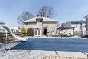 24 Fairview St, Winthrop, MA 02152 - Photo 32