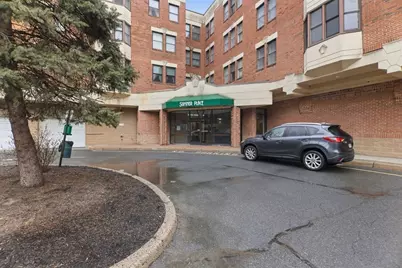 34 Sumner Ave #210, Springfield, MA 01108 - Photo 4