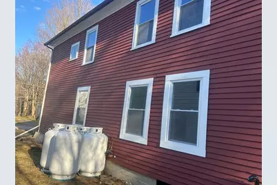 19 Pine St, Athol, MA 01331 - Photo 4