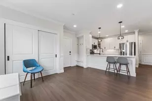 320 Middlesex Ave, Medford, MA 02155 - Photo 6