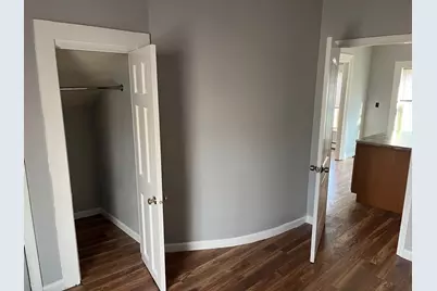 34 Irving St, Worcester, MA 01609 - Photo 16
