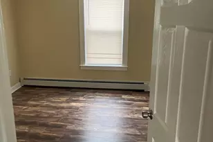 34 Irving St, Worcester, MA 01609 - Photo 22