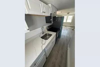 34 Irving St, Worcester, MA 01609 - Photo 24