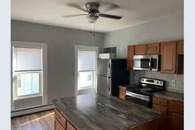 34 Irving St, Worcester, MA 01609 - Photo 12