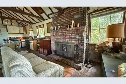 18 Osceola Rd, Becket, MA 01223 - Photo 8