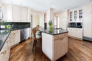 274 Beacon St, Boston, MA 02116 - Photo 8