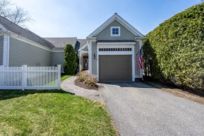 8 Hollyhock Knoll Ct #8, Bourne, MA 02532 - Photo 2