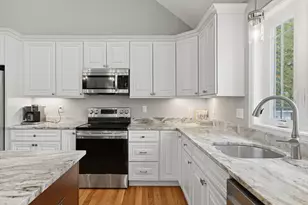 19 Progress Ave, Dudley, MA 01571 - Photo 4