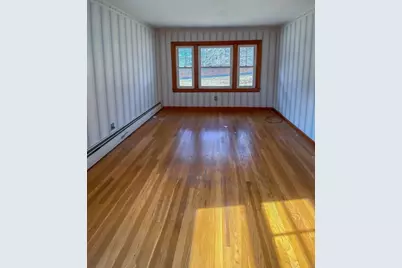 78 Franklin St, Douglas, MA 01516 - Photo 4