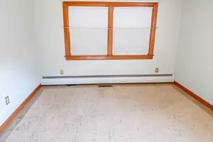 78 Franklin St, Douglas, MA 01516 - Photo 10