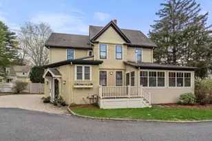 205 Washington St, Winchester, MA 01890 - Photo 2