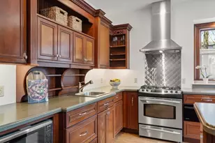 205 Washington St, Winchester, MA 01890 - Photo 14