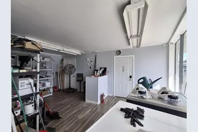 181 E Main St, Orange, MA 01364 - Photo 10