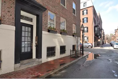 22 River Street #7, Boston, MA 02108 - Photo 4