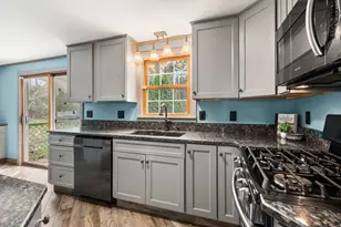 7 Salem Rd, Southwick, MA 01077 - Photo 2