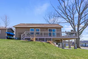 200 Narragansett Ave, Lanesborough, MA 01237 - Photo 34