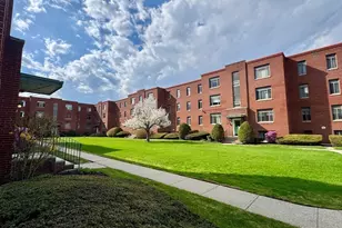 8 Ashland St, Worcester, MA 01609 - Photo 34
