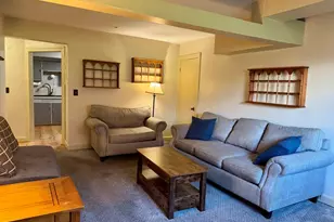 8 Ashland St, Worcester, MA 01609 - Photo 6
