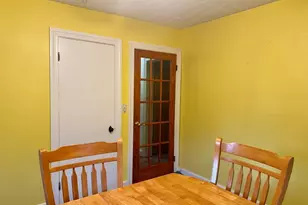 8 Ashland St, Worcester, MA 01609 - Photo 24