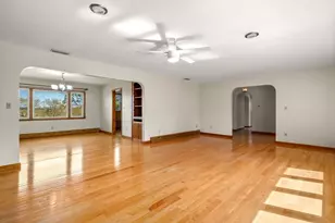 29 Llewellyn Dr, Westfield, MA 01085 - Photo 6
