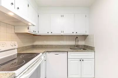 287 Harvard St. #71, Cambridge, MA 02141 - Photo 12