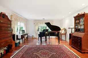 306 Country Side Rd, Greenfield, MA 01301 - Photo 2