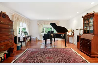 306 Country Side Rd #306, Greenfield, MA 01301 - Photo 2