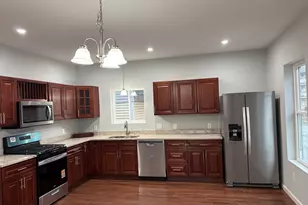 184 Avenue C, Woonsocket, RI 02895 - Photo 2