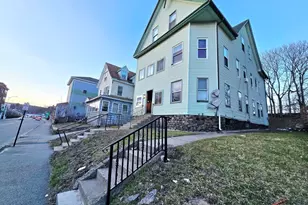 29 Cambridge St, Worcester, MA 01603 - Photo 2