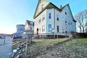 29 Cambridge St, Worcester, MA 01603 - Photo 28