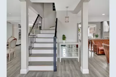 216 Lynn Fells Pkwy, Saugus, MA 01906 - Photo 18