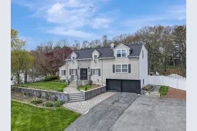 216 Lynn Fells Pkwy, Saugus, MA 01906 - Photo 4