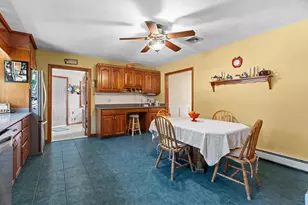 36 High St, Freetown, MA 02702 - Photo 18