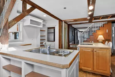 19 Ash St, Marlborough, MA 01752 - Photo 12