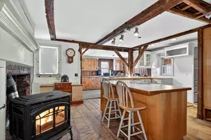 19 Ash St, Marlborough, MA 01752 - Photo 10