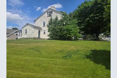 19 Ash St, Marlborough, MA 01752 - Photo 2