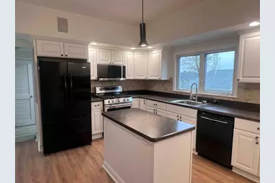 61 Wollaston Ave #2, Arlington, MA 02476 - Photo 2