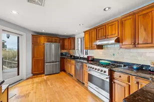 12 Andrews St, Gloucester, MA 01930 - Photo 4